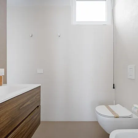 Palazzo Verdi - Seafront Luxe Retreat *