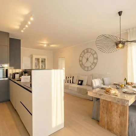 Palazzo Verdi - Seafront Luxe Retreat * Bari