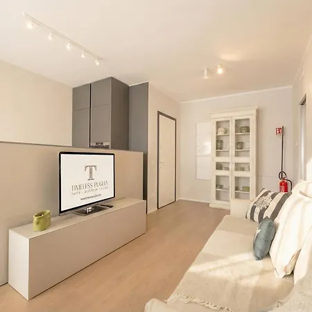Palazzo Verdi - Seafront Luxe Retreat Apartamento Bari